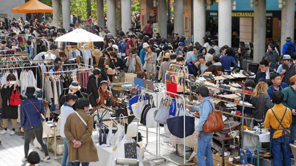 Akasaka Antique Market