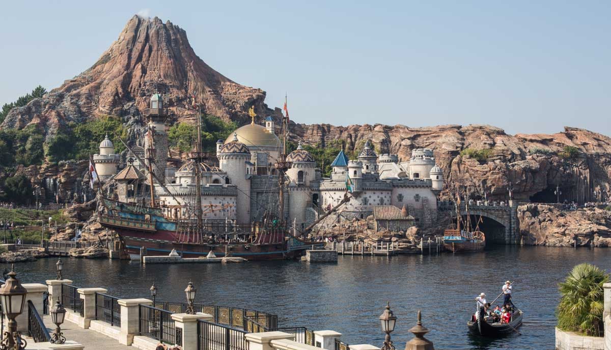 Tokyo Disneyland & Disneysea
