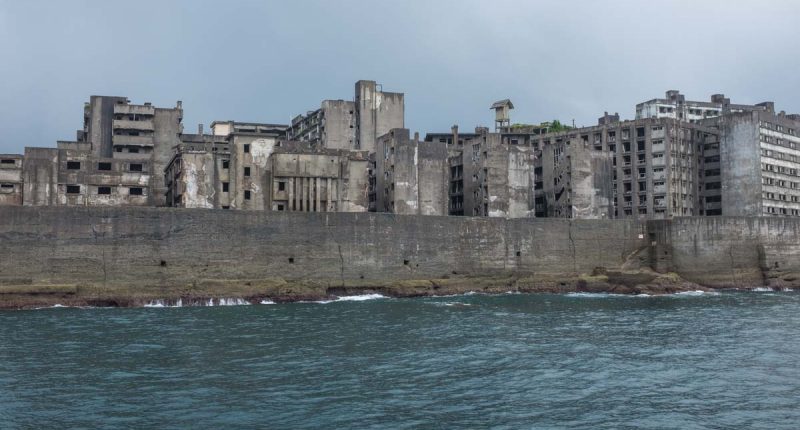 gunkanjima landing & cruise