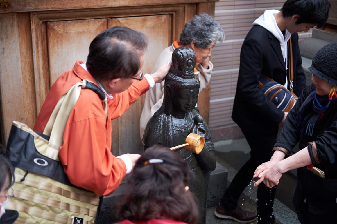 Healing ritual at Koganji